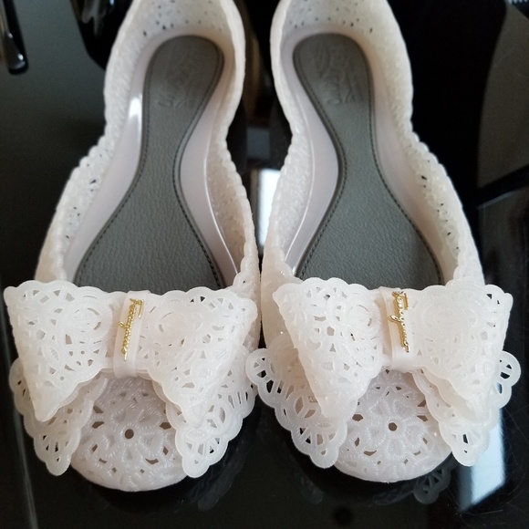 ❌SOLD FERRAGAMO Nilly Jelly Flats - Picture 2 of 8